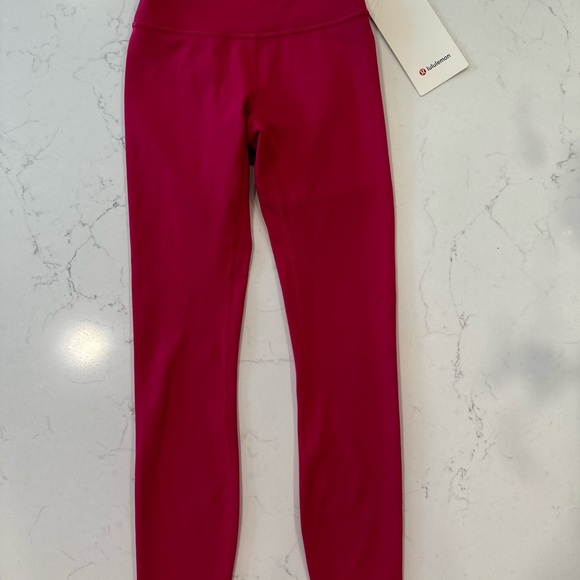 Lululemon Wunder Train $98MSRP - Picture 10 of 11